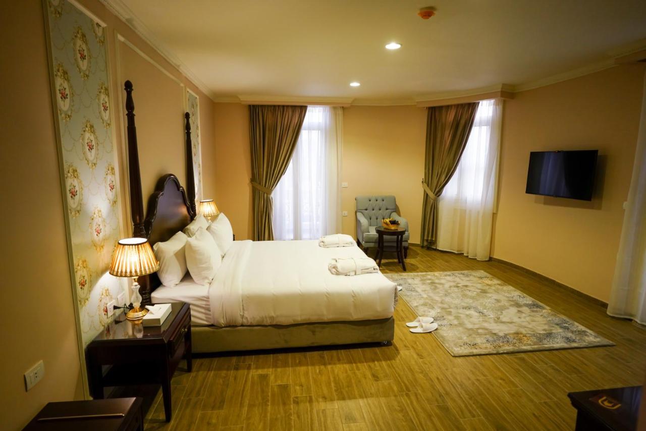Savoy Hotel Elminya Экстерьер фото