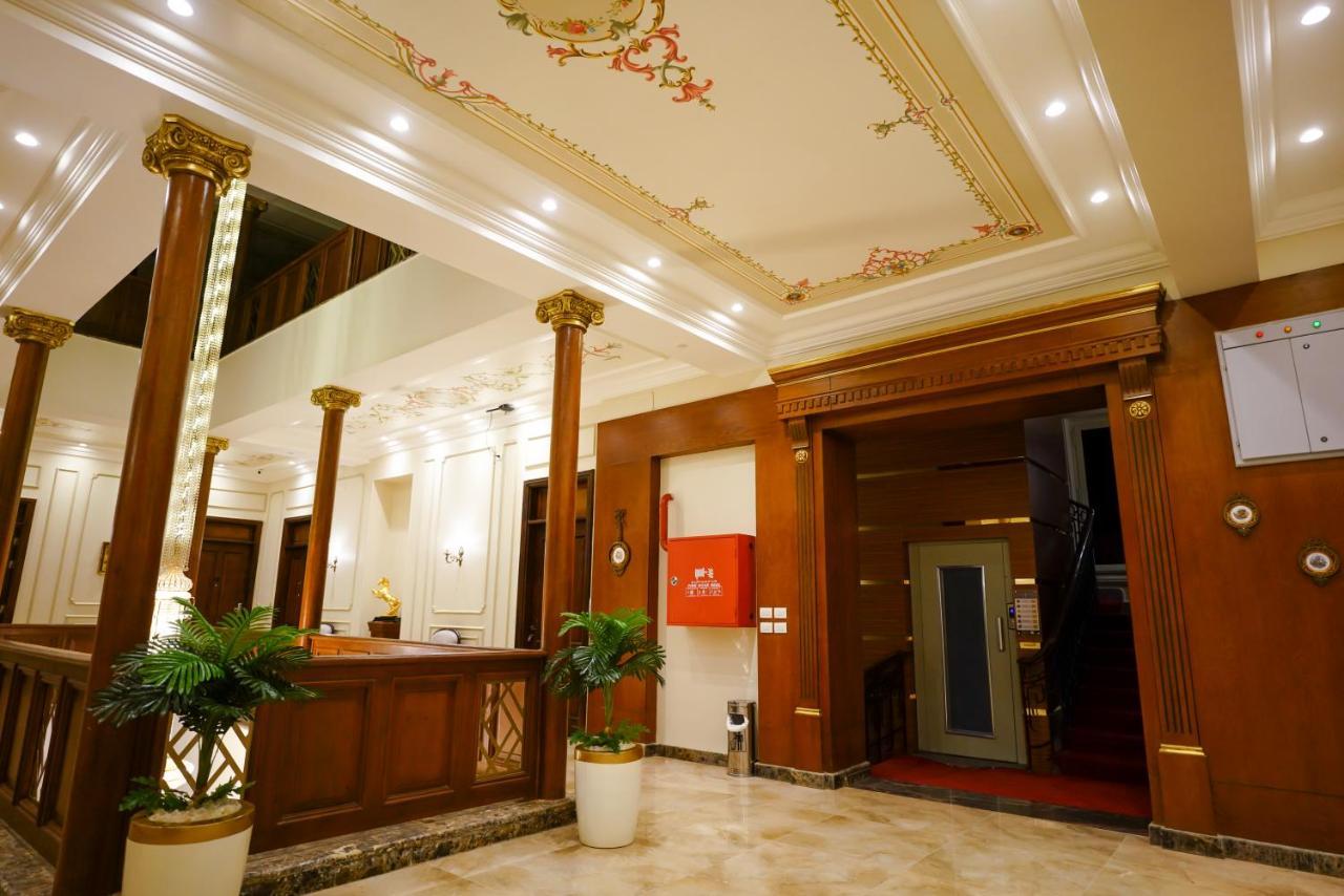 Savoy Hotel Elminya Экстерьер фото