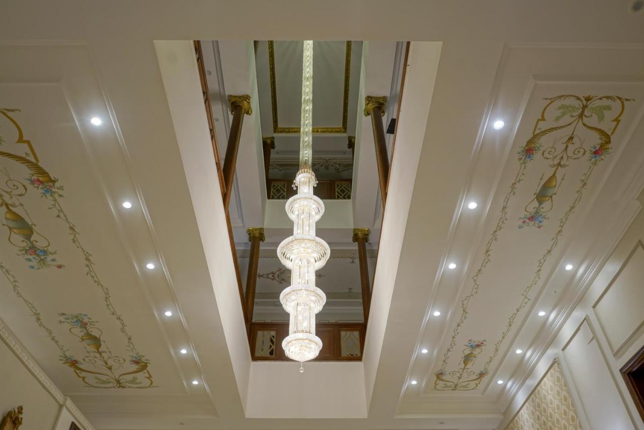 Savoy Hotel Elminya Экстерьер фото