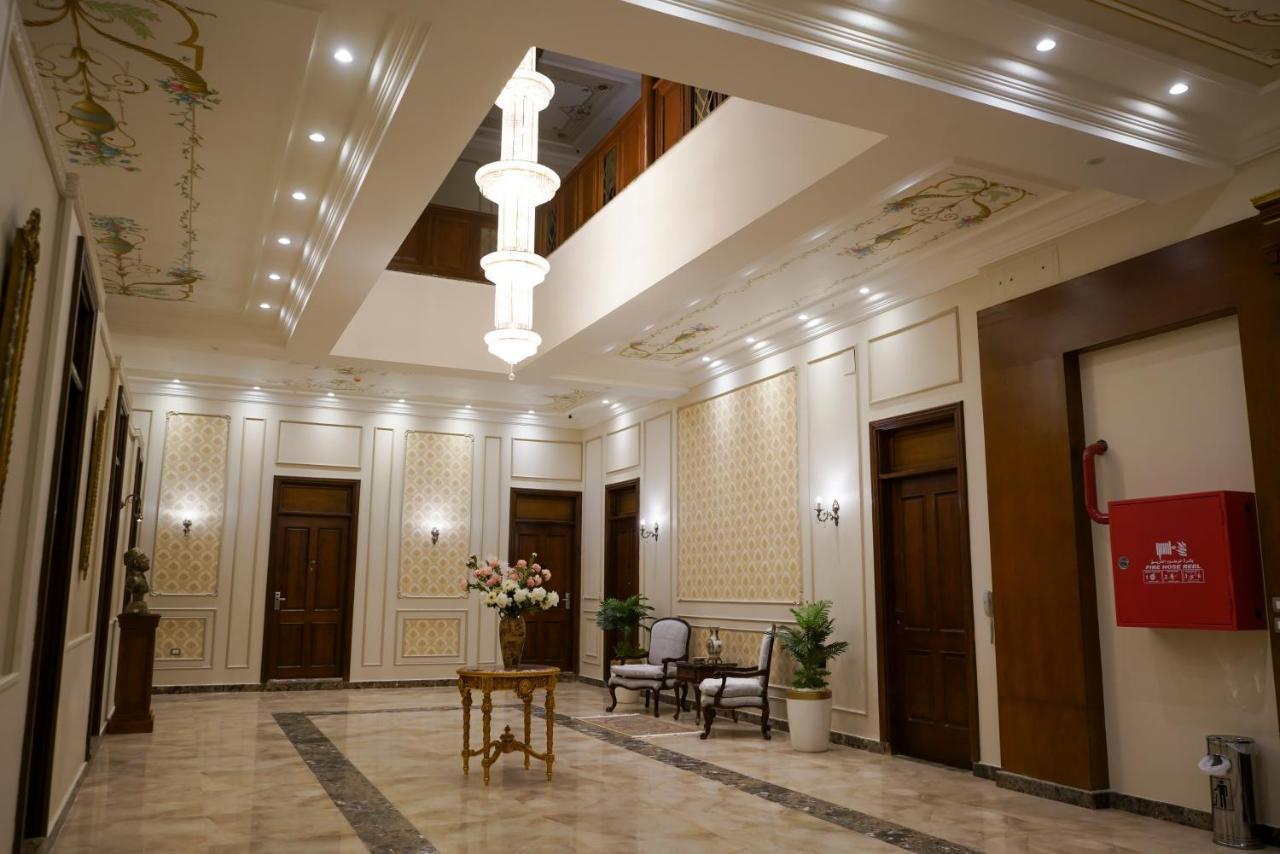 Savoy Hotel Elminya Экстерьер фото