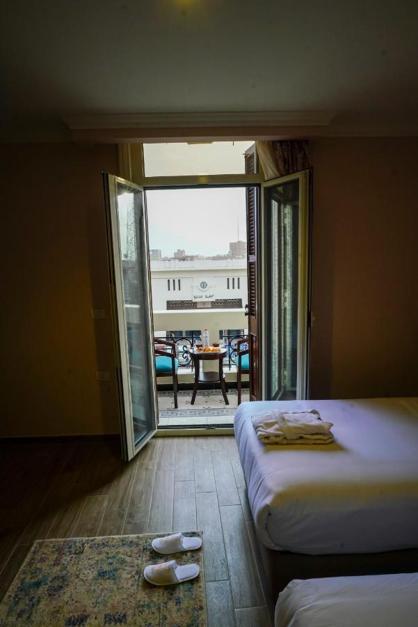 Savoy Hotel Elminya Экстерьер фото