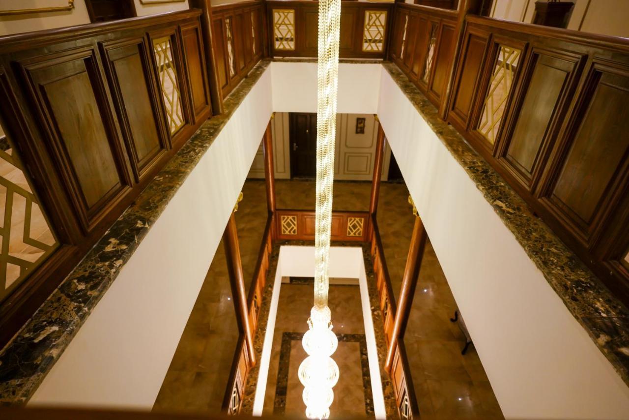Savoy Hotel Elminya Экстерьер фото