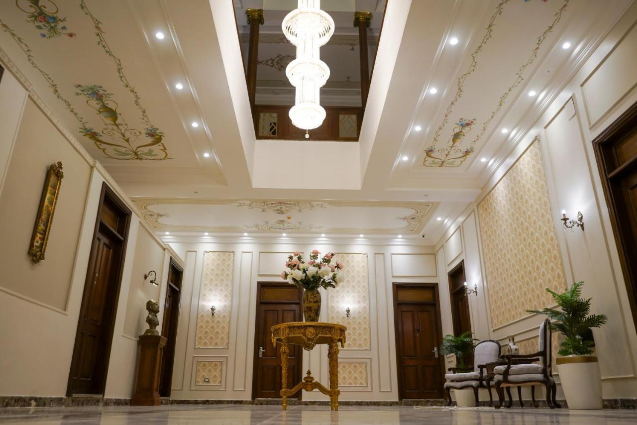 Savoy Hotel Elminya Экстерьер фото