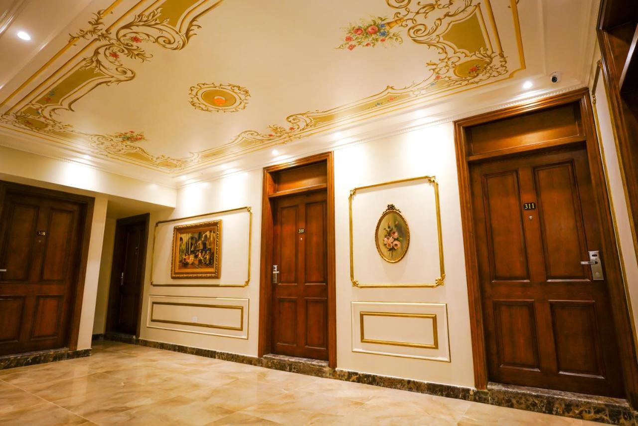 Savoy Hotel Elminya Экстерьер фото