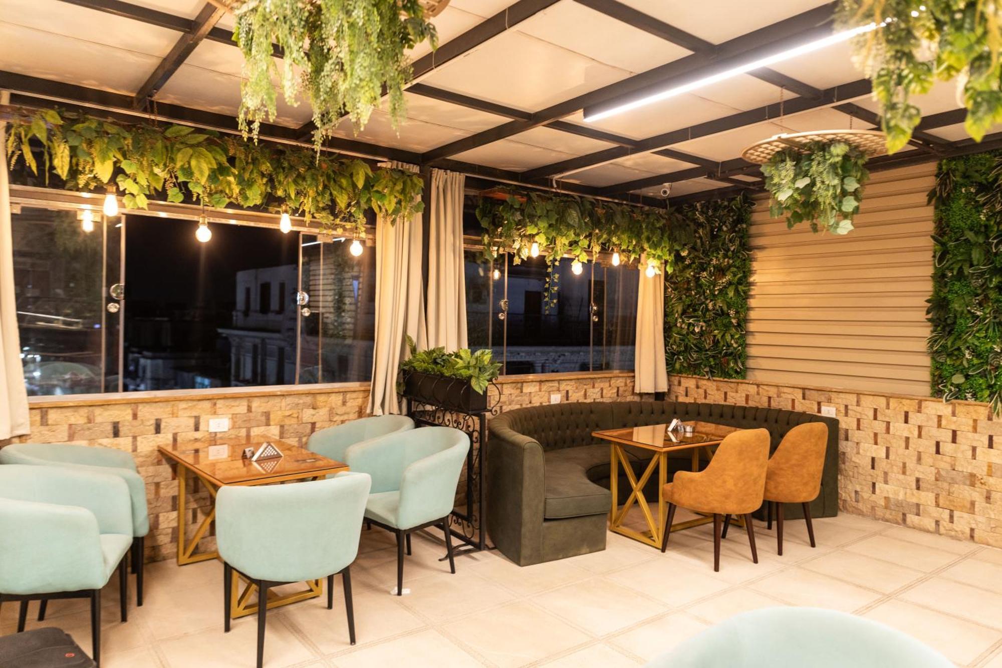 Savoy Hotel Elminya Экстерьер фото
