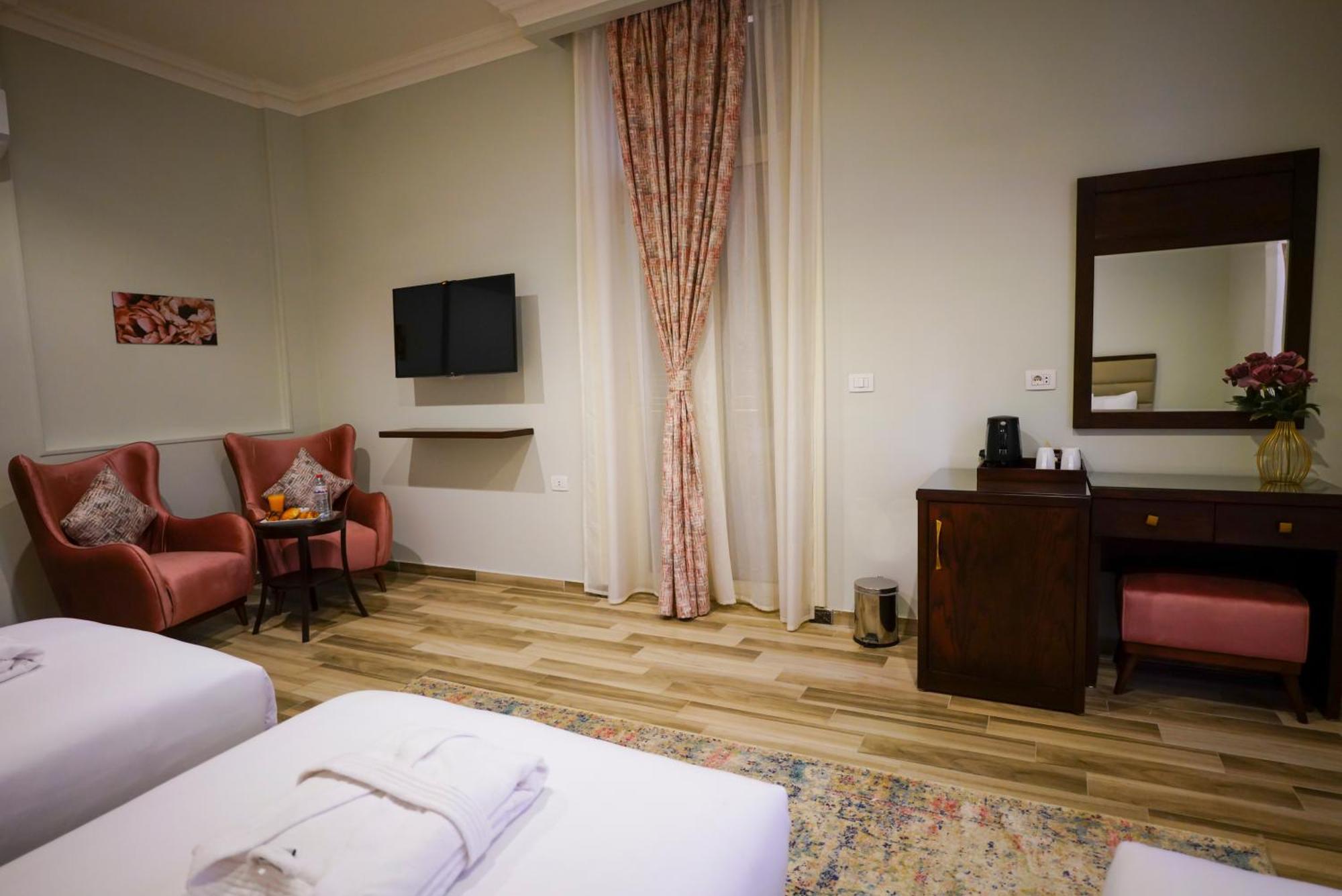 Savoy Hotel Elminya Номер фото